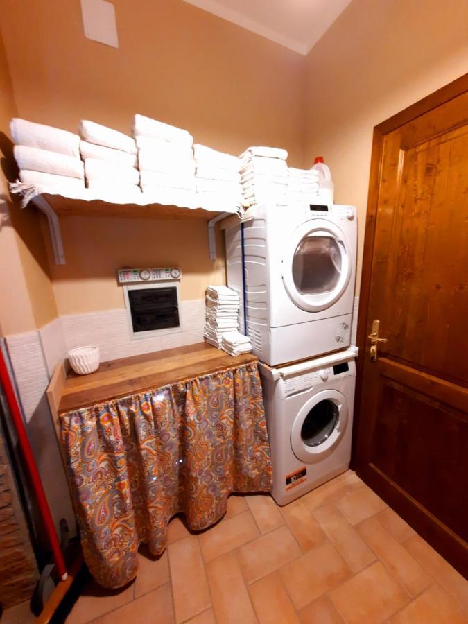 Leonaerdo Guests House Apartment Паникале Екстериор снимка