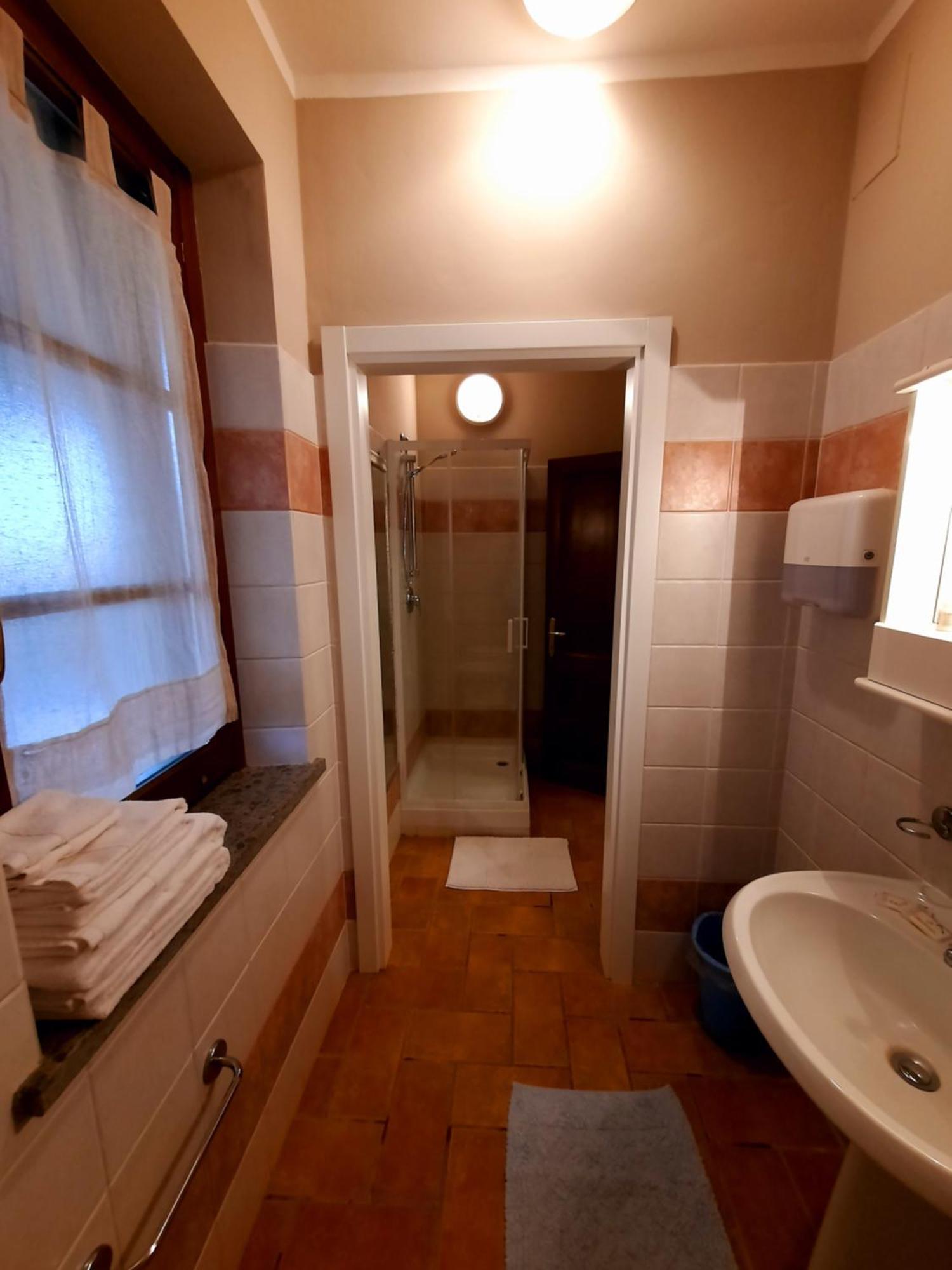 Leonaerdo Guests House Apartment Паникале Стая снимка