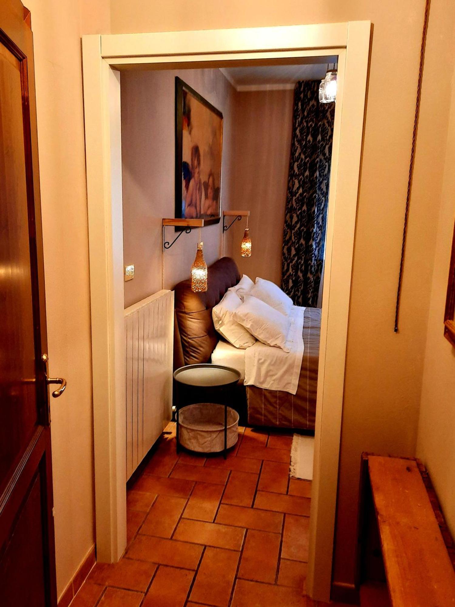 Leonaerdo Guests House Apartment Паникале Стая снимка