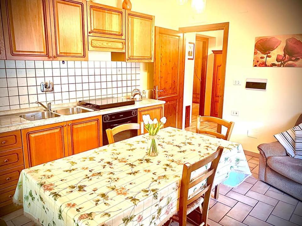 Leonaerdo Guests House Apartment Паникале Стая снимка